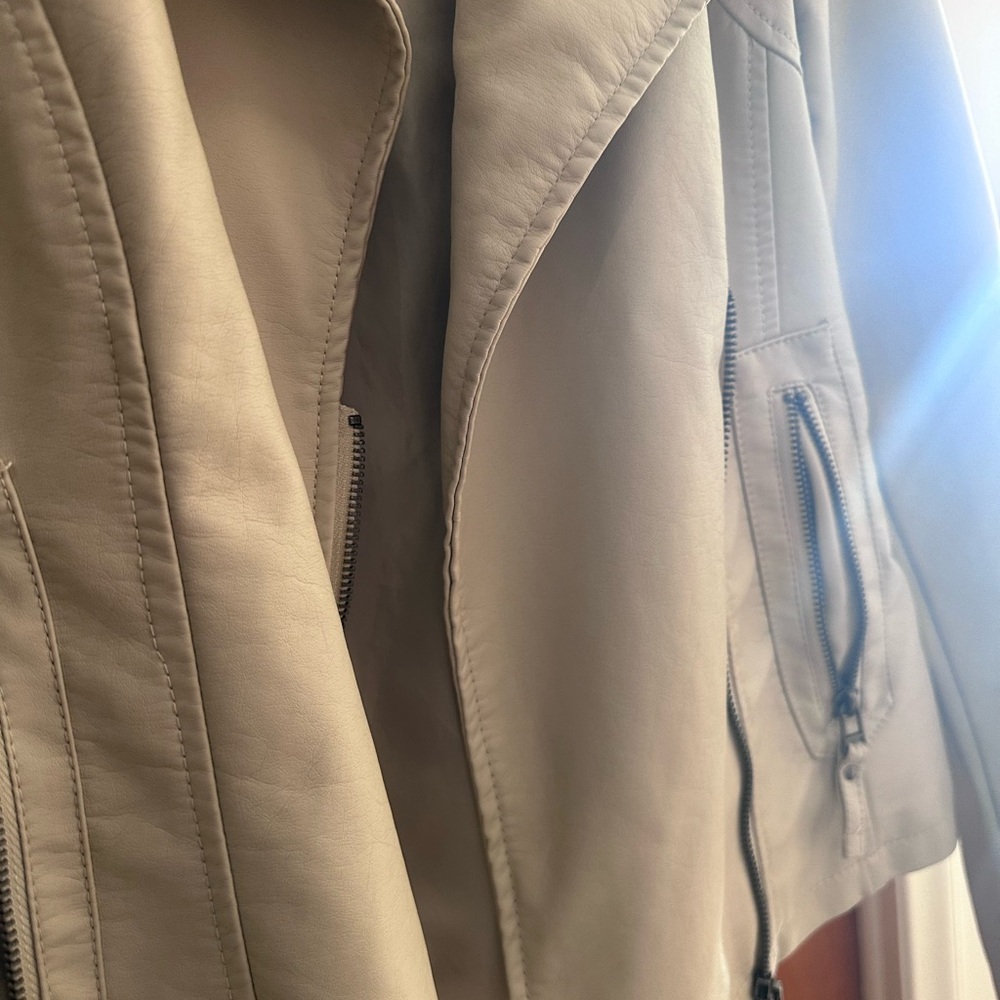 Leather Collared Max Studio Jacket - image 4